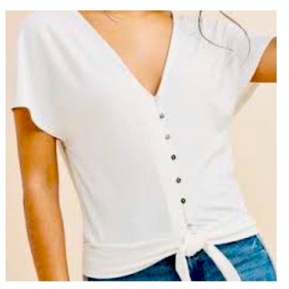 XS creme blouse 🤍 Dynamite - Picture 1 of 1